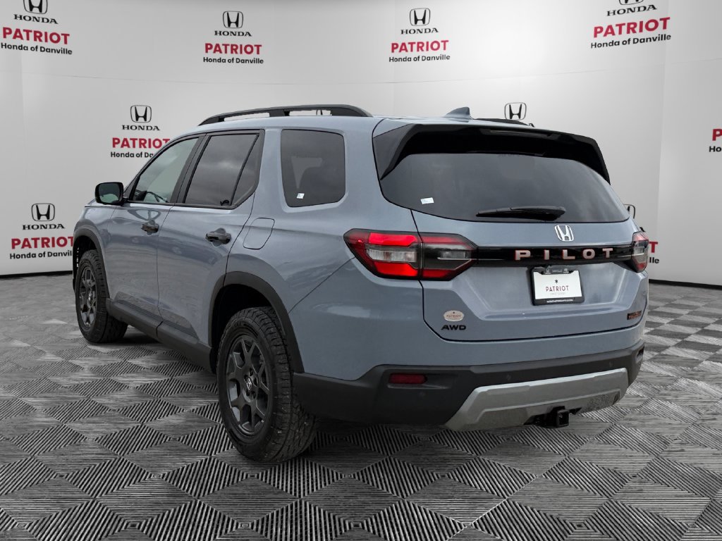 New 2026 Honda Pilot TrailSport image 3