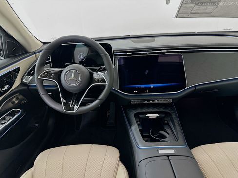 New 2026 Mercedes-Benz E 350 4MATIC Sedan image 25