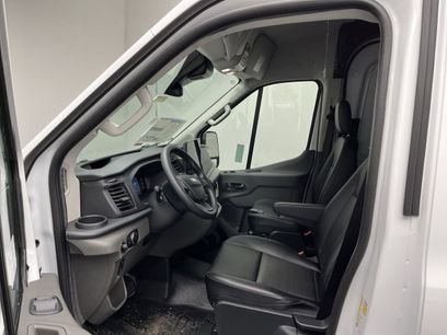 New 2026 Ford Transit 250 148 Medium Roof Extended AWD