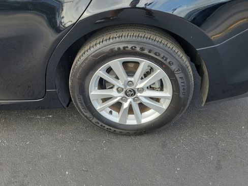 Used 2025 Toyota Camry LE image 5