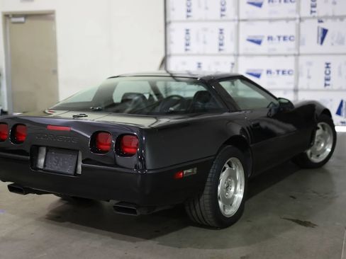 Used 1995 Chevrolet Corvette Coupe image 6