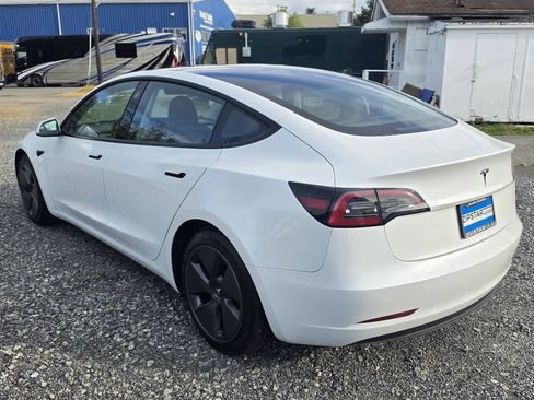 Used 2023 Tesla Model 3 Standard Range RWD image 5