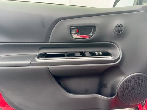 Used 2015 Toyota Prius C Four FWD image 12