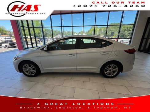 Used 2018 Hyundai Elantra SEL FWD image 3