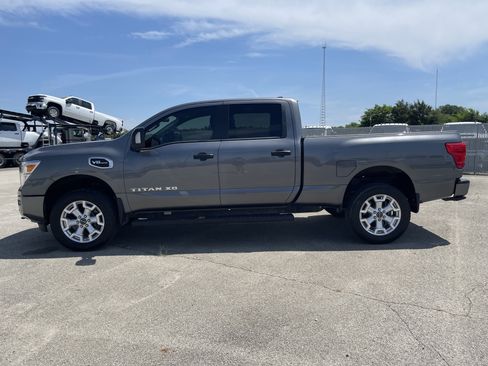 Used 2024 Nissan Titan SV w/ SV Convenience Package AWD/4WD image 7