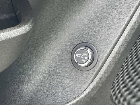 Used 2024 Chevrolet Blazer LT w/ Sound & Technology Package image 17