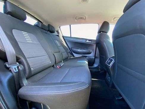 Used 2018 Kia Sportage LX image 14