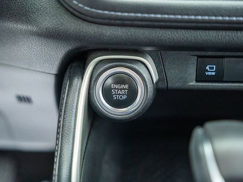 Used 2024 Toyota Grand Highlander AWD image 28