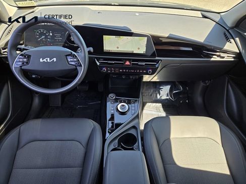 Certified 2024 Kia Niro Wind w/ Wind Preserve Package FWD image 14