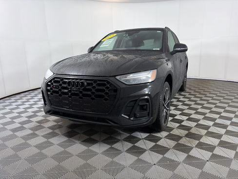 Certified 2023 Audi SQ5 Premium Plus w/ Premium Plus Package image 2
