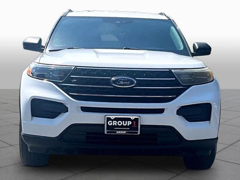 Used 2020 Ford Explorer XLT RWD image 4
