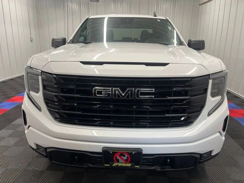 Used 2024 GMC Sierra 1500 Elevation AWD/4WD image 8