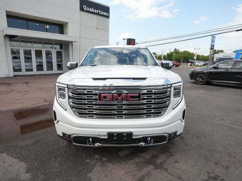 Used 2023 GMC Sierra 1500 Denali AWD/4WD image 2