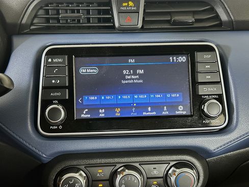 Used 2025 Nissan Versa SV FWD image 21