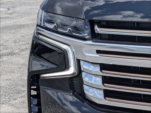 Used 2024 Chevrolet Tahoe High Country RWD image 10