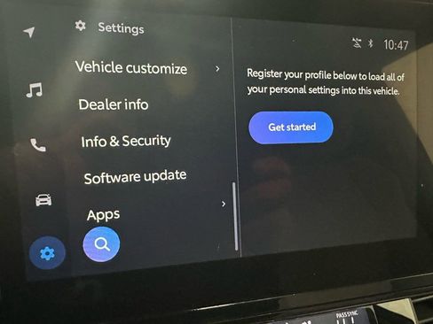 Used 2025 Toyota Sienna LE image 37