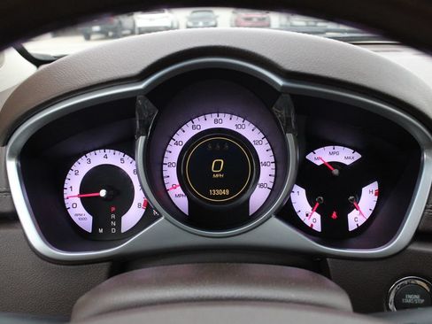 Used 2011 Cadillac SRX Luxury FWD image 10