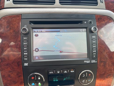 Used 2013 Chevrolet Suburban LTZ AWD/4WD image 62