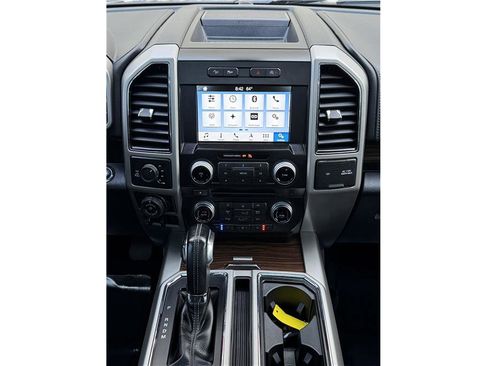 Used 2017 Ford F150 Lariat w/ Equipment Group 502A Luxury image 10