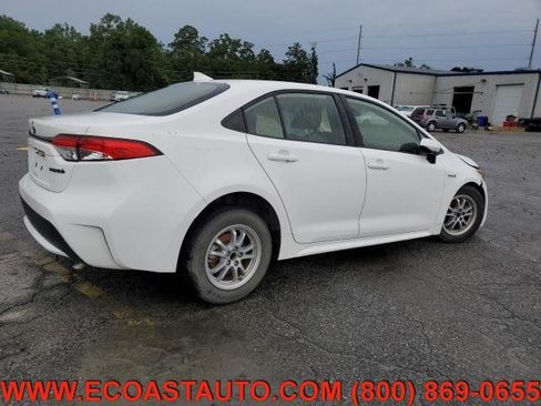 Used 2020 Toyota Corolla LE image 4