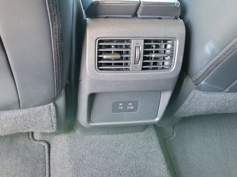 Used 2023 Nissan Rogue SV w/ SV Premium B Package FWD image 30