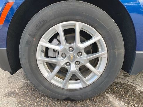 Used 2023 Chevrolet Equinox LS w/ LS Convenience Package image 30