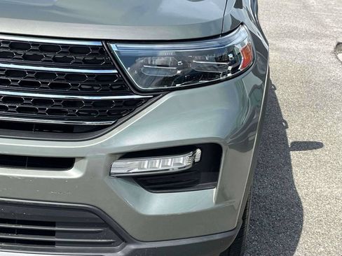 Used 2020 Ford Explorer XLT w/ Equipment Group 202A AWD/4WD image 35