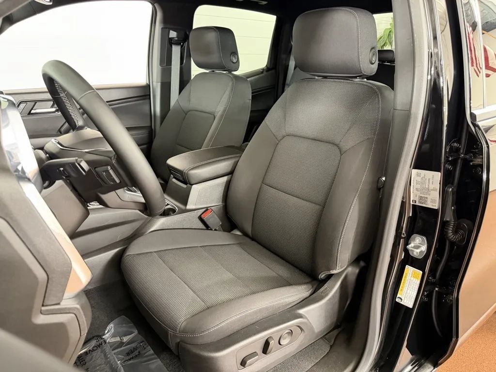 Used 2023 GMC Canyon Elevation w/ Convenience Package AWD/4WD image 14