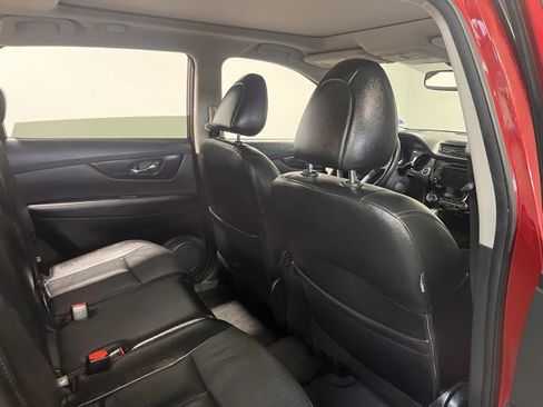 Used 2018 Nissan Rogue SL w/ Premium Package image 14