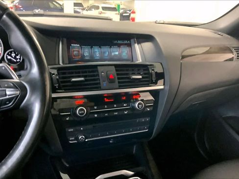 Used 2017 BMW X4 M40i image 7