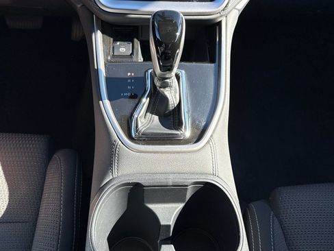 Used 2022 Subaru Outback Premium image 7