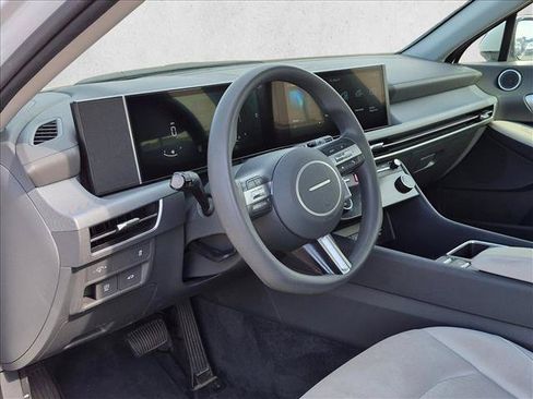 Used 2025 Hyundai Sonata SEL FWD image 5