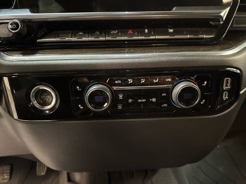 Certified 2024 Chevrolet Silverado 1500 LT image 20