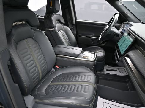 Used 2022 Rivian R1T Adventure AWD/4WD image 12