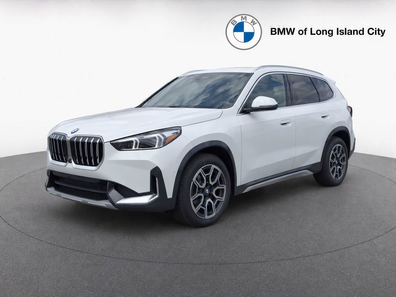 New 2026 BMW X1 xDrive28i w/ Technology Package AWD/4WD image 3