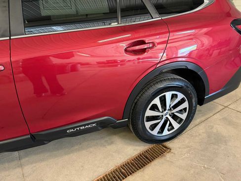 Certified 2022 Subaru Outback Premium AWD/4WD image 10