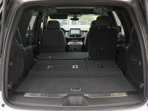Used 2021 Chevrolet Tahoe High Country AWD/4WD image 29
