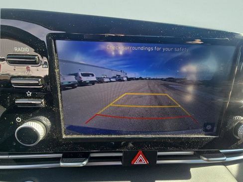 Used 2022 Hyundai Elantra SEL w/ Convenience + Premium Package image 31