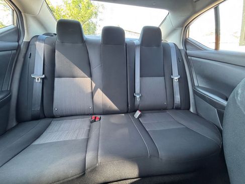 Used 2025 Nissan Sentra SV FWD image 36