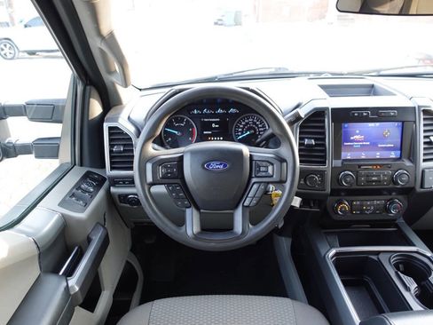 Used 2022 Ford F250 XLT w/ Black Appearance Package image 33