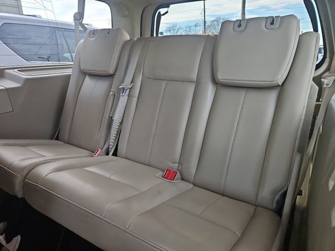 Used 2015 Ford Expedition EL Limited w/ Equipment Group 301A image 29