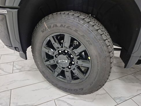 New 2026 GMC Sierra 2500 AT4 w/ Technology Package image 34