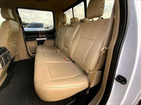 Used 2015 Ford F150 Lariat image 20