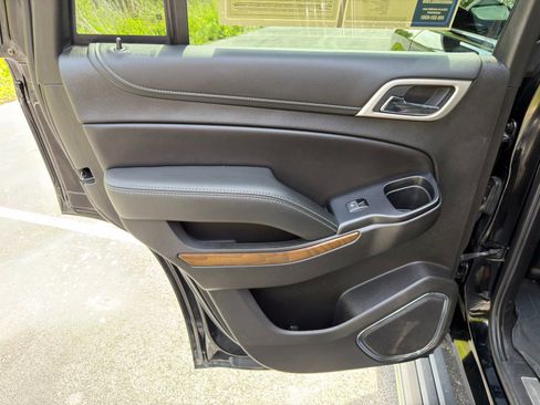 Used 2019 GMC Yukon Denali w/ Denali Ultimate Package AWD/4WD image 29