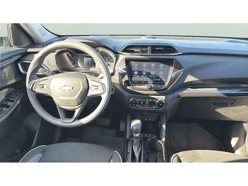 Used 2023 Chevrolet TrailBlazer LT w/ Convenience Package image 13