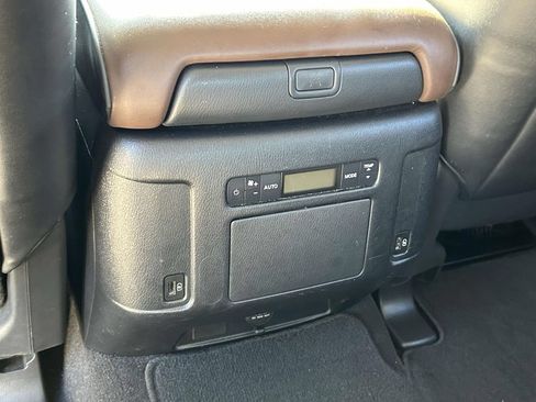 Used 2022 INFINITI QX80 Premium Select w/ All-Season Package RWD image 11