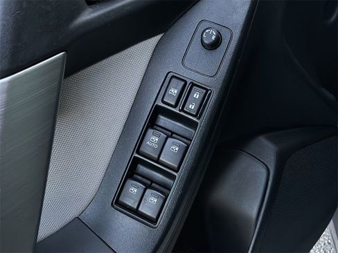 Used 2016 Subaru Forester 2.5i Premium w/ Popular Package #2 image 12