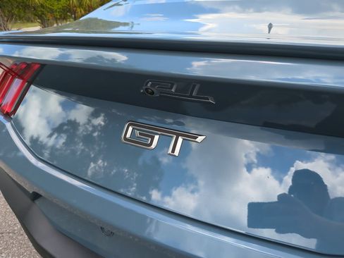 Used 2025 Ford Mustang GT Premium RWD image 13