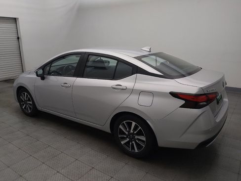 Used 2025 Nissan Versa SV FWD image 3