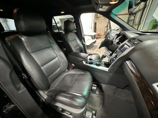 Used 2013 Ford Explorer Limited FWD image 32